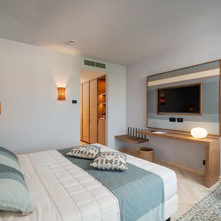 Hotel Sestante Porto Rotondo Exterior photo